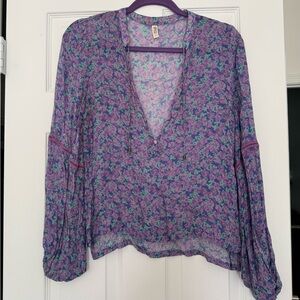 Spel Floral Purple v neck Top